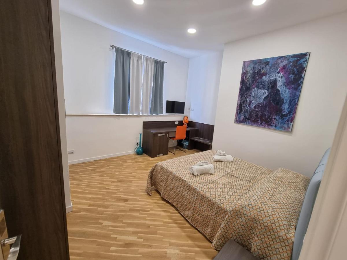 Barbaja Suites In Street Toledo 205 Neapel Exteriör bild