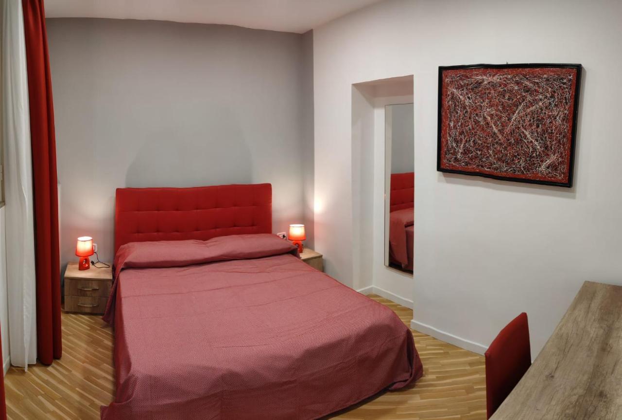 Barbaja Suites In Street Toledo 205 Neapel Exteriör bild