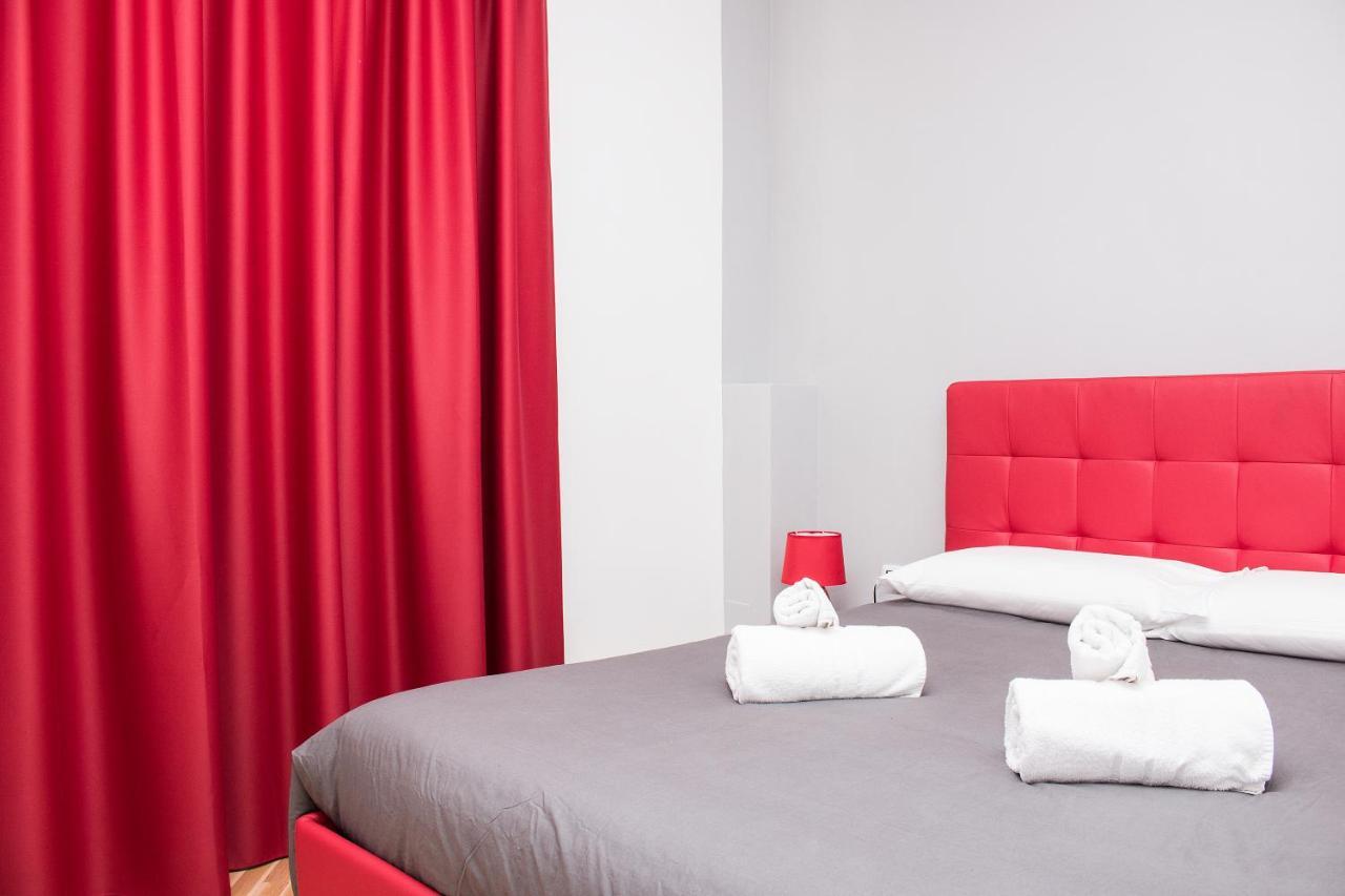 Barbaja Suites In Street Toledo 205 Neapel Exteriör bild
